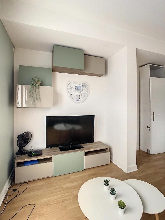 Grand Appartement Paris Et Disneyland 4Pers Neuilly sur Marne Bagian luar foto